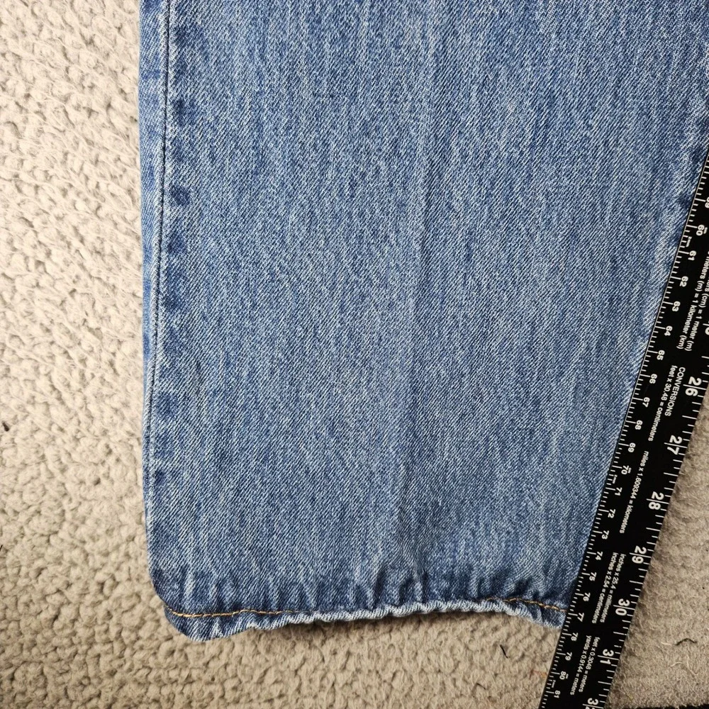 Levis 501 Jeans Mens 38x32 Blue Medium Wash Straight Leg Button Fly‎ Denim Jeans